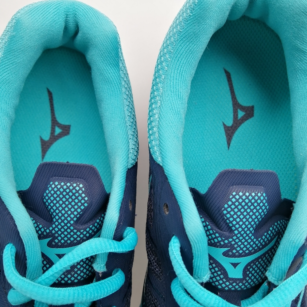 Mizuno Wave Lightning Z4 Womens Shoe - Picture 4 of 8